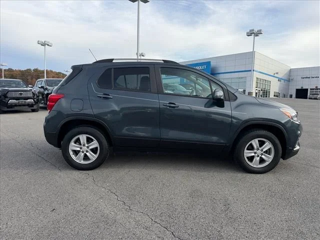Used 2022  CHEVROLET 1LT image 6