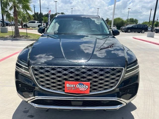 Used 2025 Black Genesis 2.5T image 2