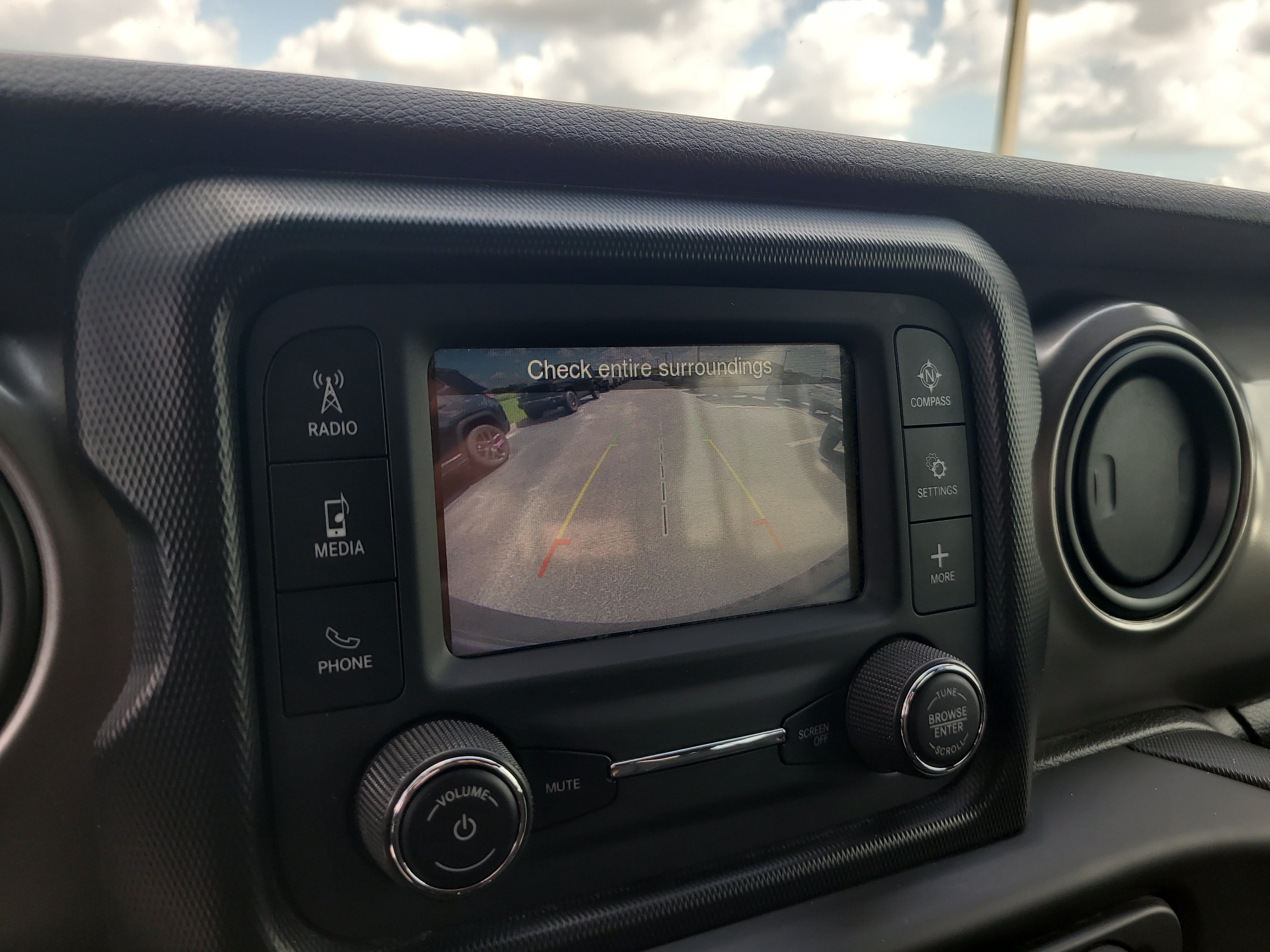 Used 2019 Granite Crystal Metallic Clearcoat Jeep Sport image 21