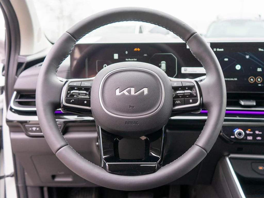 New 2026 Snow White Pearl Kia SX Prestige image 18