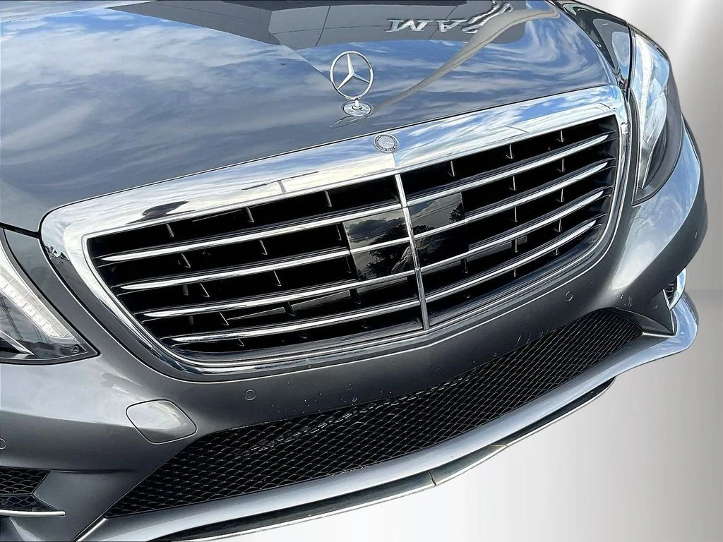 Used 2017 Gray Mercedes-Benz S 550 image 32