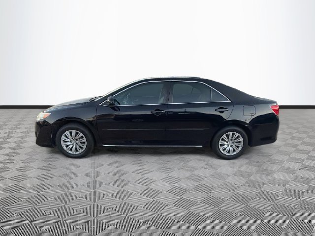 Used 2012 Black Toyota LE image 4
