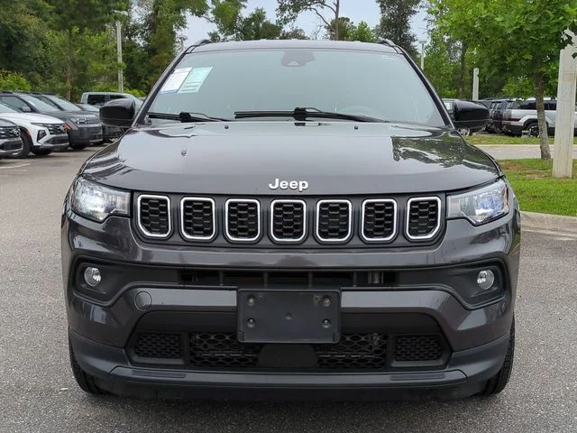 Used 2024 Gray Jeep Latitude image 9