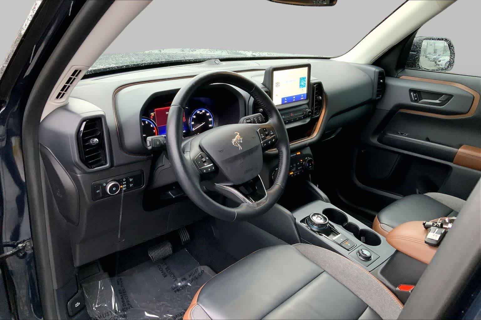 Used 2023 Alto Blue Metallic Tinted Clearcoat Ford Outer Banks image 17