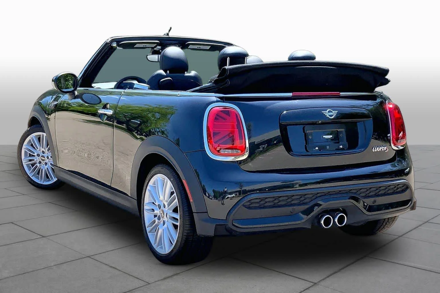 Used 2023 Midnight Black II MINI Cooper S image 11