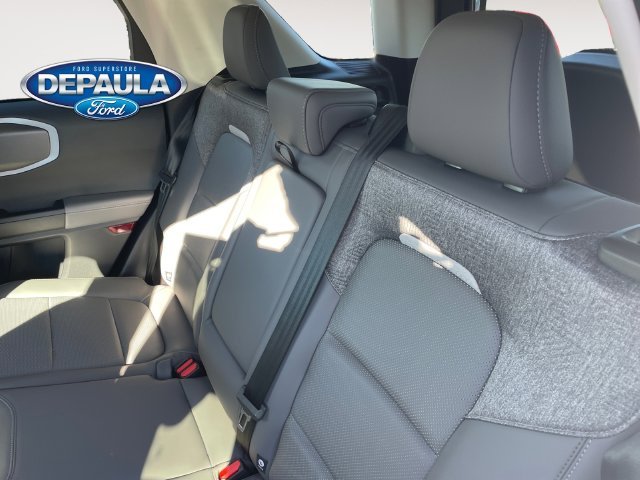 Used 2025 White Ford Badlands image 17