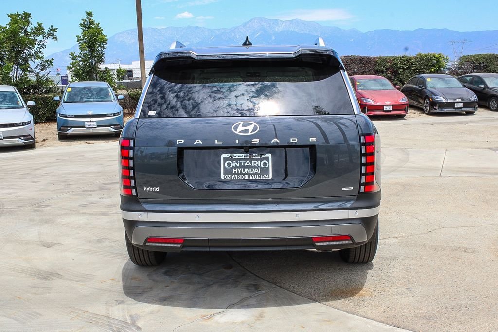 New 2026 Gray Hyundai SEL Premium image 8