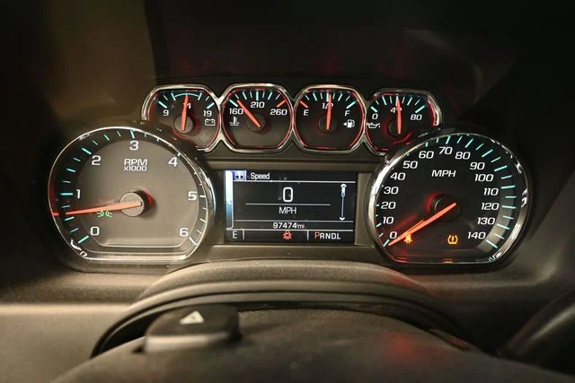 Used 2020 Silver GMC SLE image 24