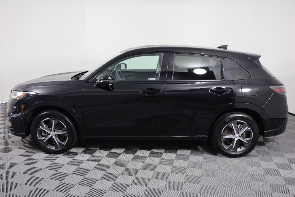 Used 2024 Crystal Black Pearl Honda EX-L image 5