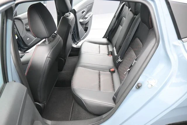 2026 Nissan Sentra SR - Photo 15