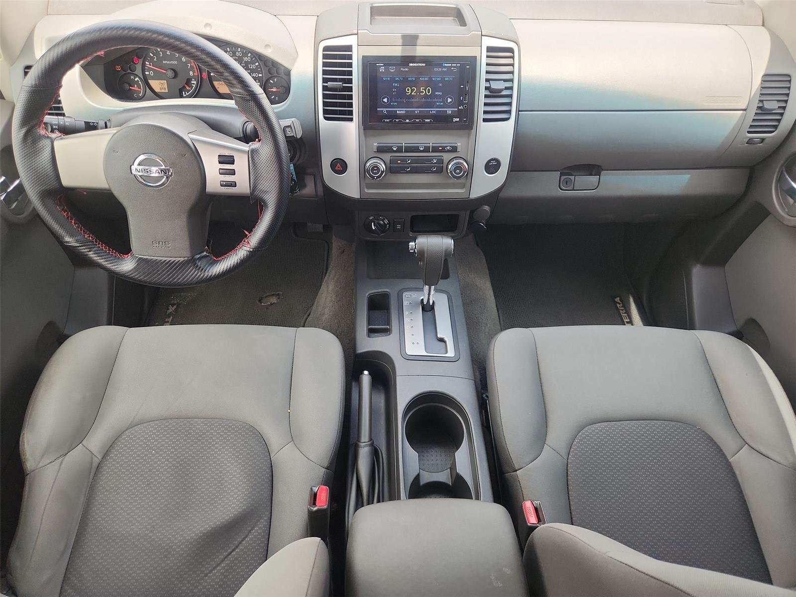 Used 2010 Silver Nissan S image 17