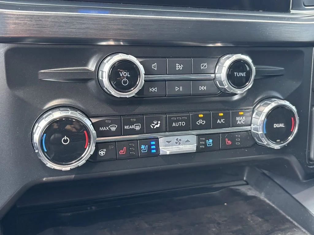 Used 2024 Gray Ford Lariat image 26