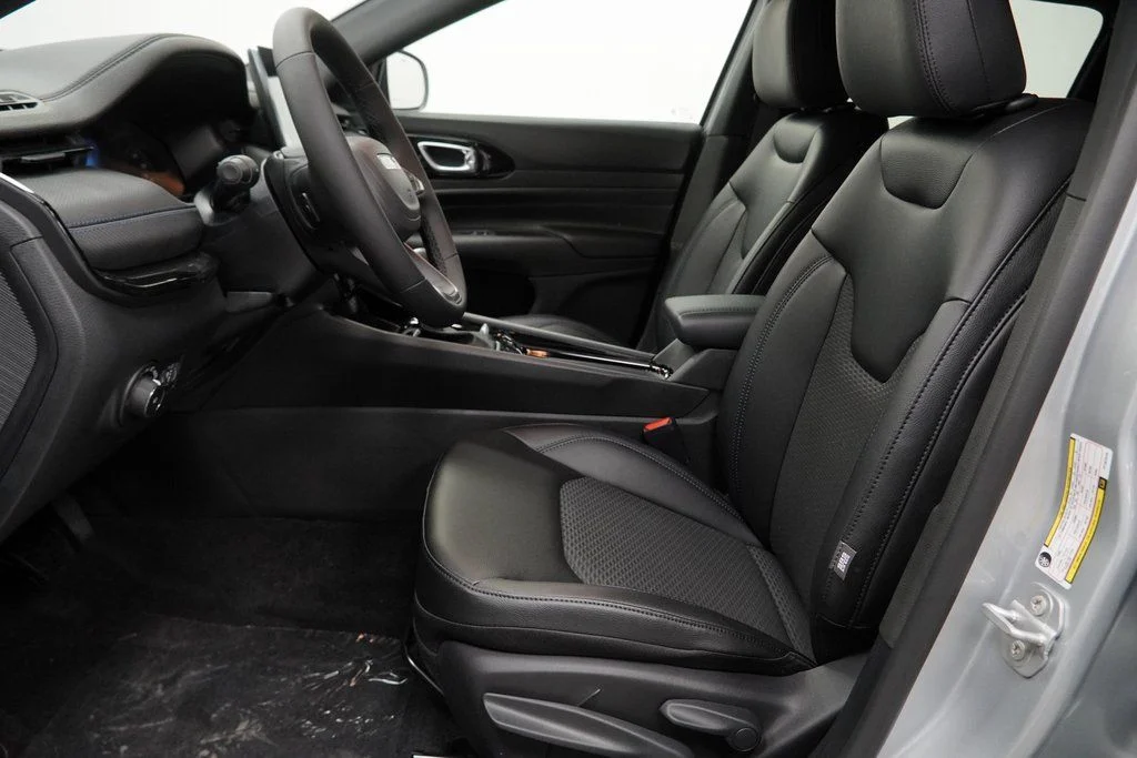 2026 Jeep Compass Altitude - Photo 15