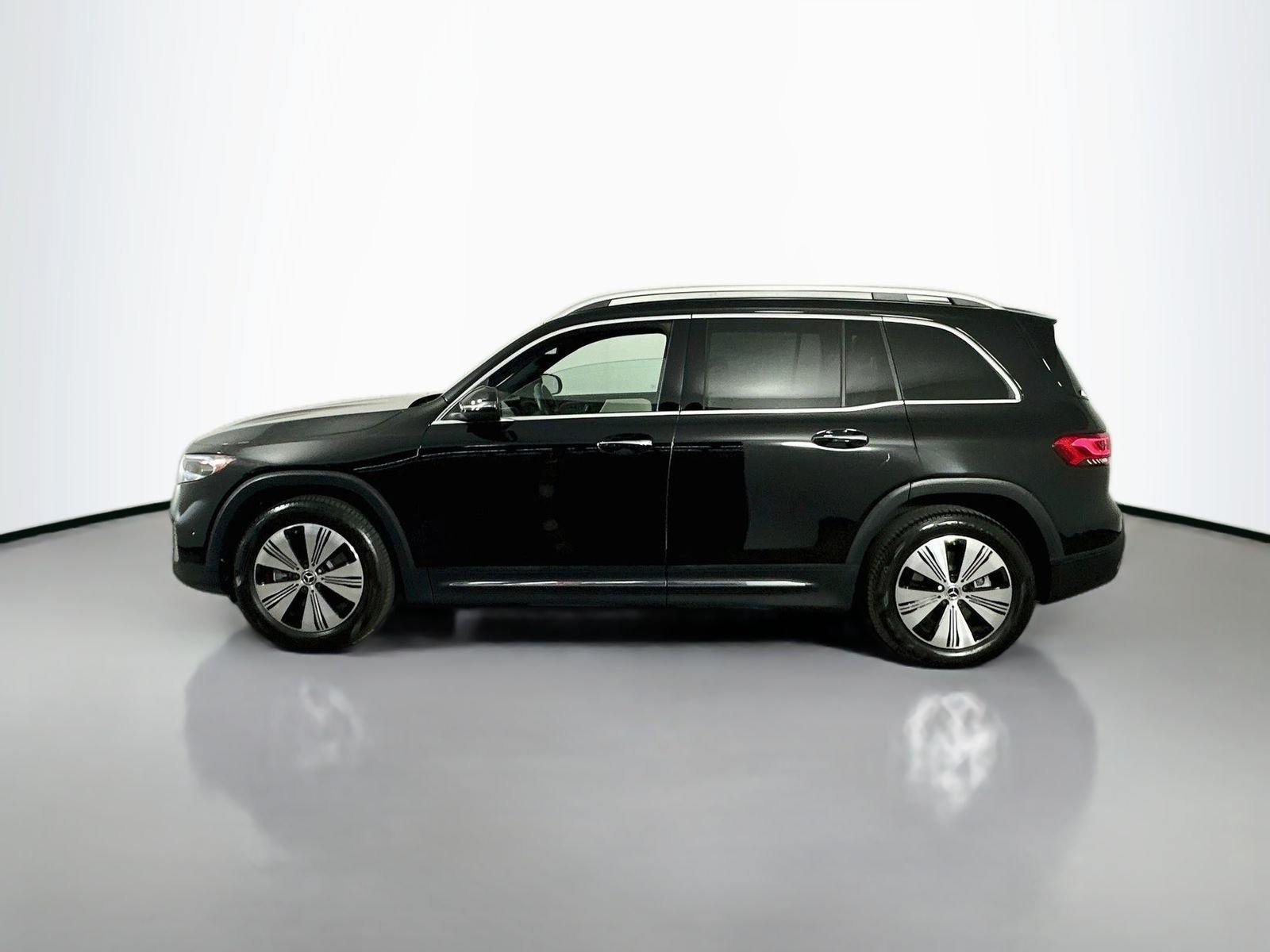 Used 2023 Black Mercedes-Benz 300 image 4