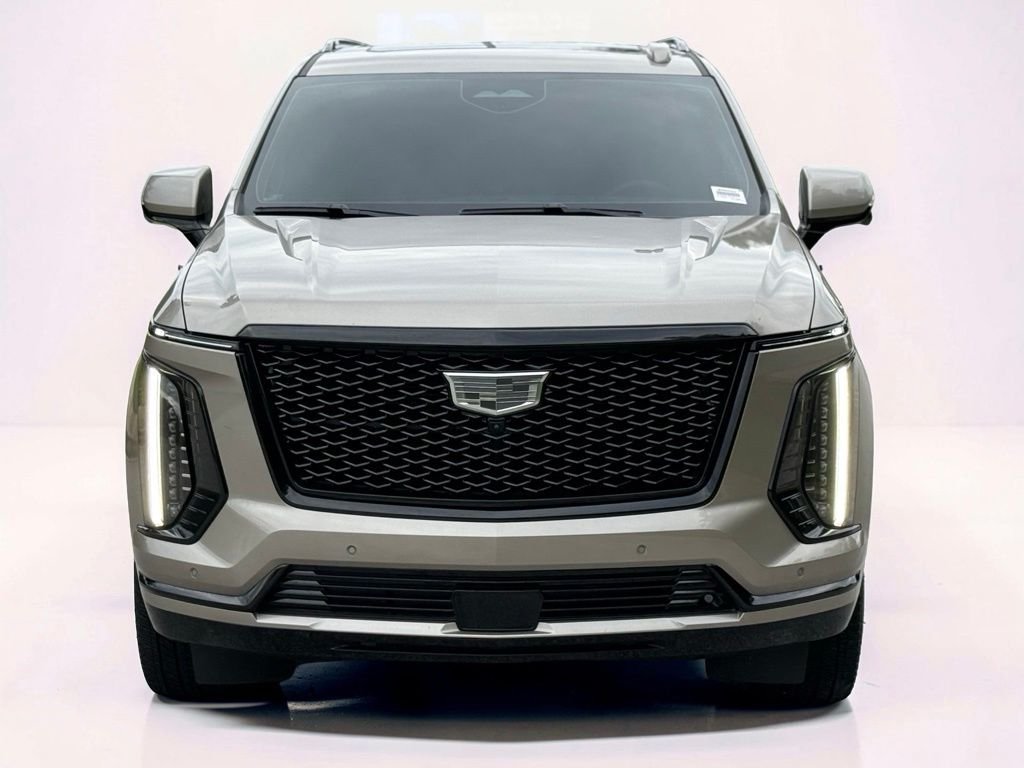 Used 2025  Cadillac Sport Platinum image 10