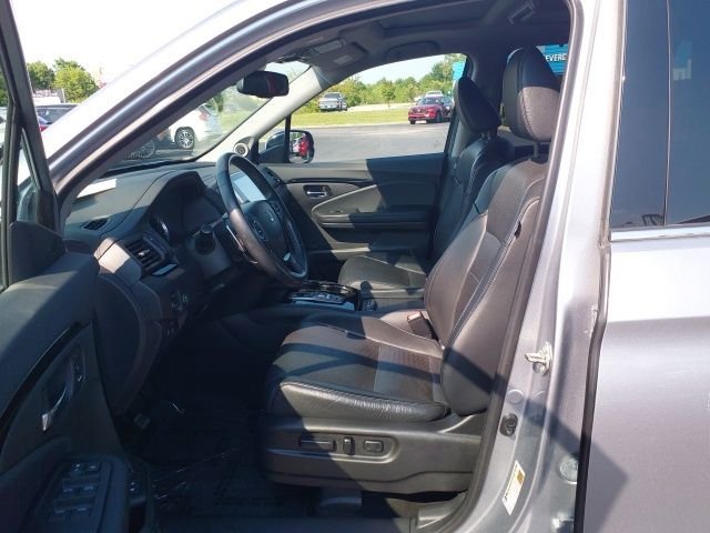 Used 2017 Gray Honda Elite image 20