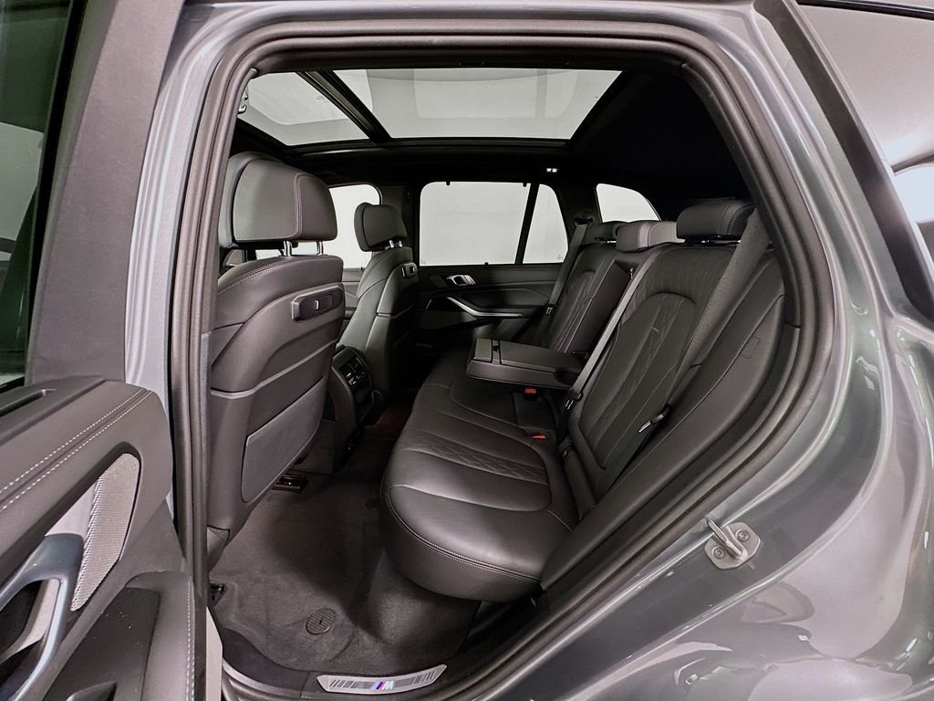 Used 2024 Skyscraper Grey Metallic BMW xDrive40i image 26
