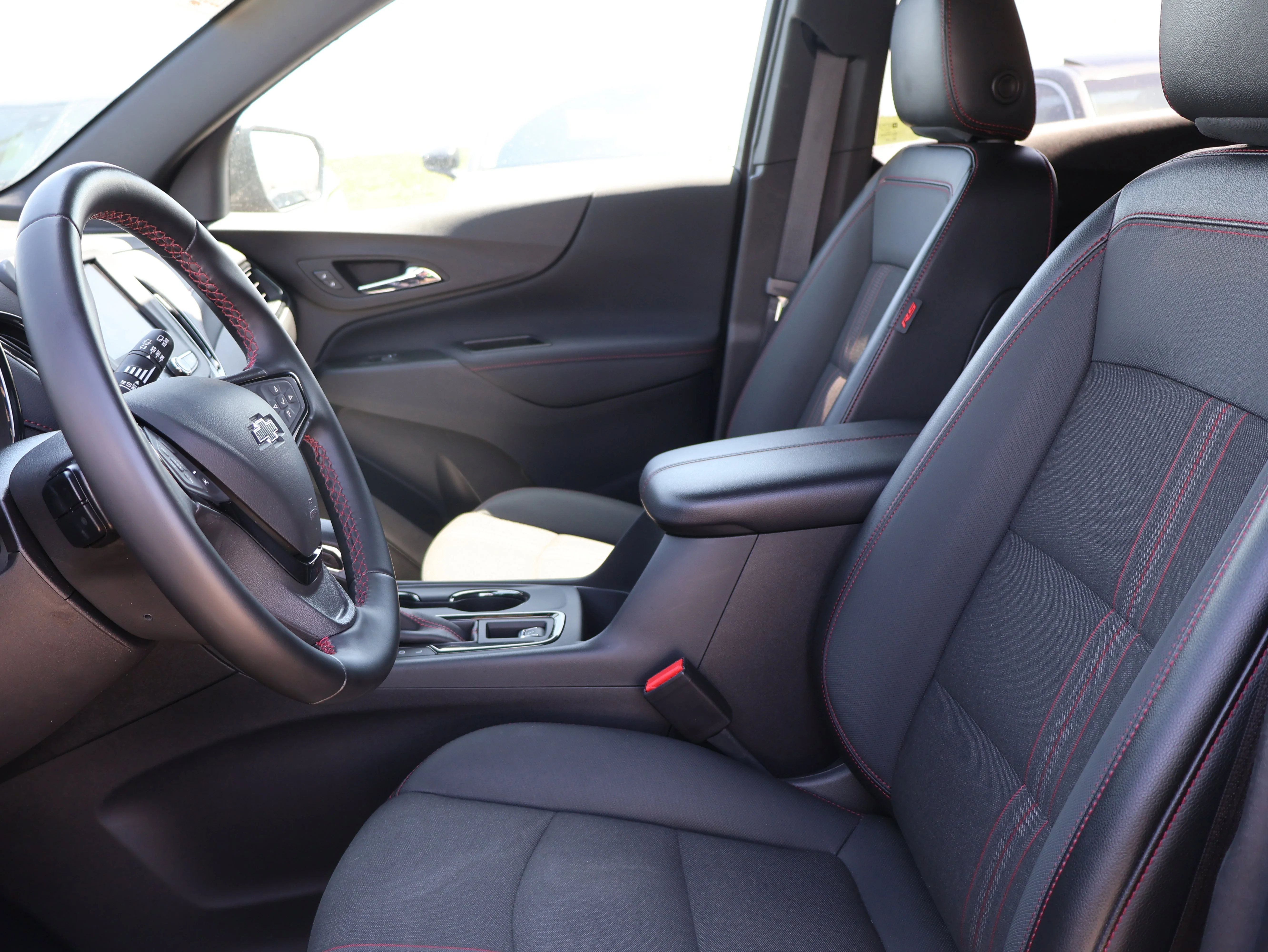 2023 Chevrolet Equinox RS - Photo 22