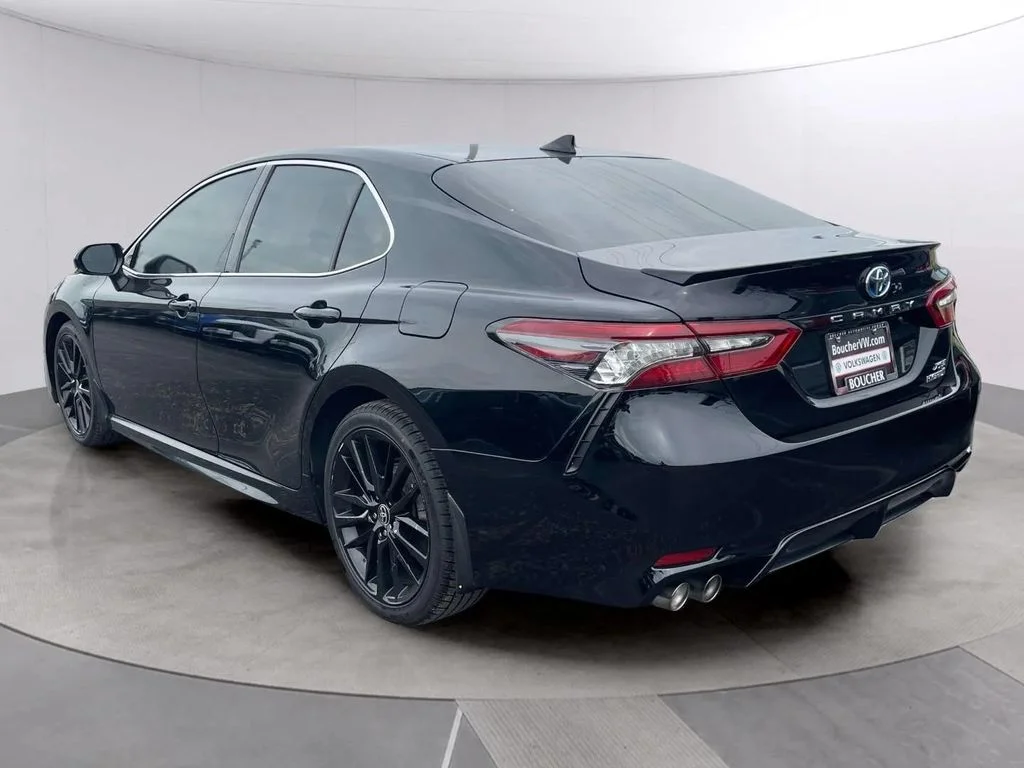 Used 2022 Midnight Black Metallic Toyota XSE image 3