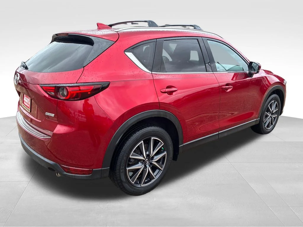 Used 2018 Red Mazda Grand Touring image 5