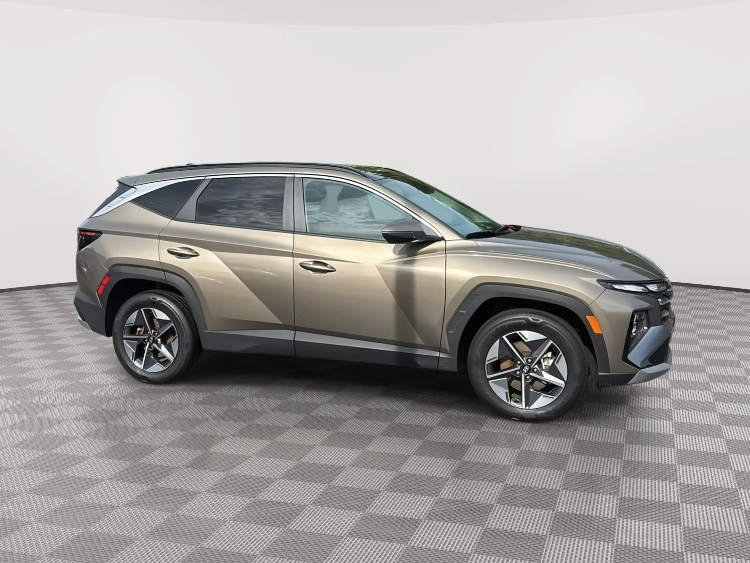 Used 2025 Cashmere Bronze Hyundai SEL Convenience image 4