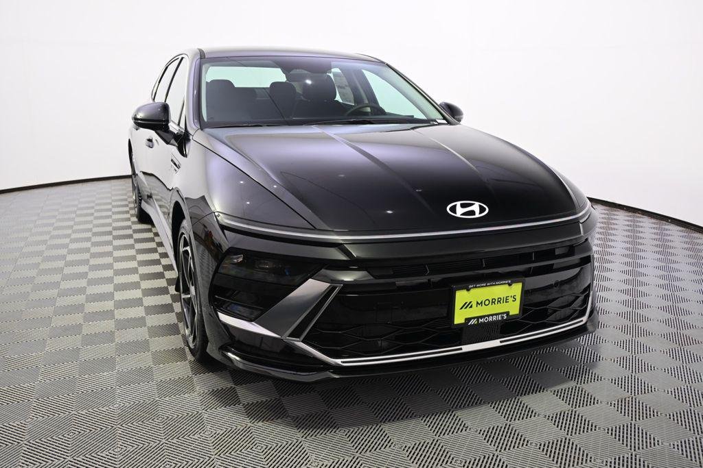 New 2026 Abyss Black Hyundai SEL Sport image 9