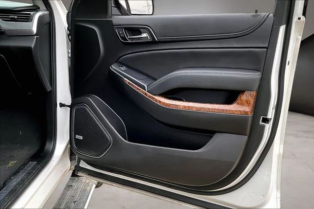 Used 2020 Beige Chevrolet Premier image 28