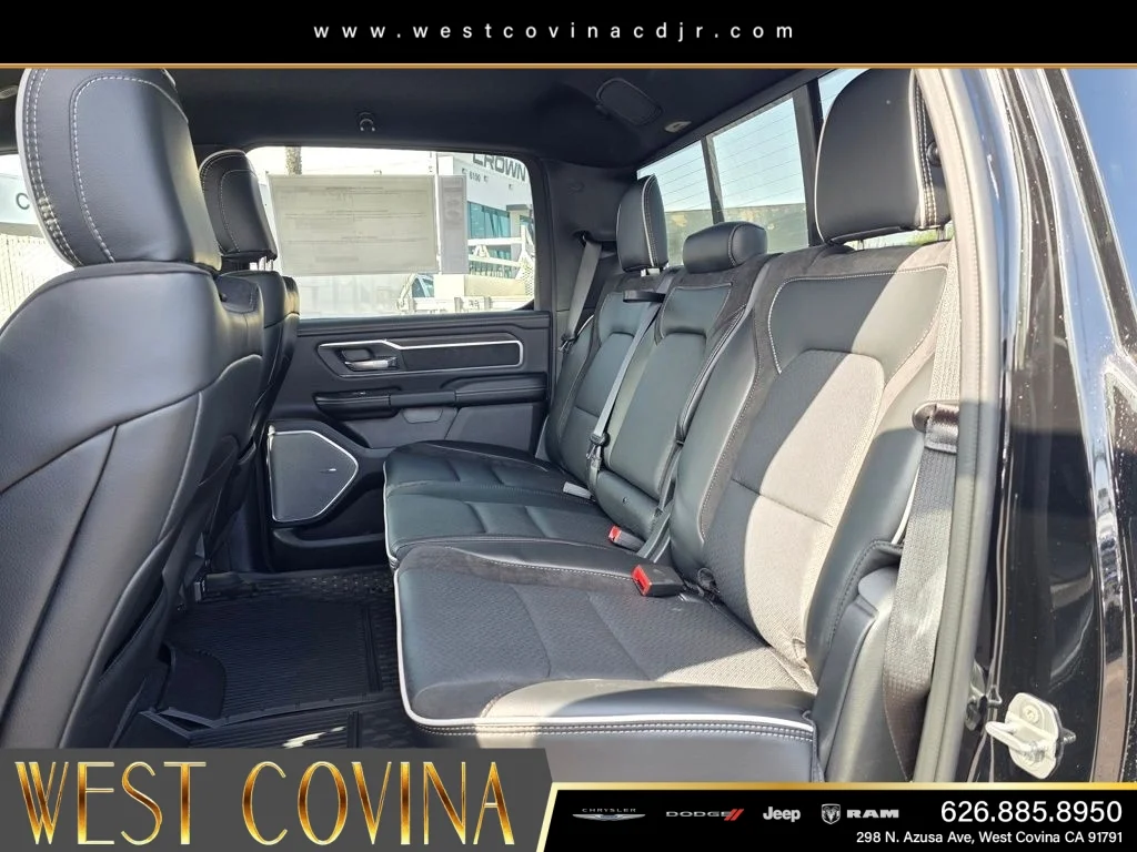 New 2026 Diamond Black Crystal Pearl-Coat Exterior Paint RAM Laramie image 16