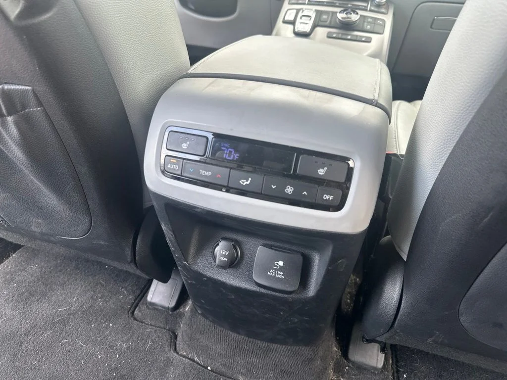 Used 2020 Graphite Hyundai SEL image 23