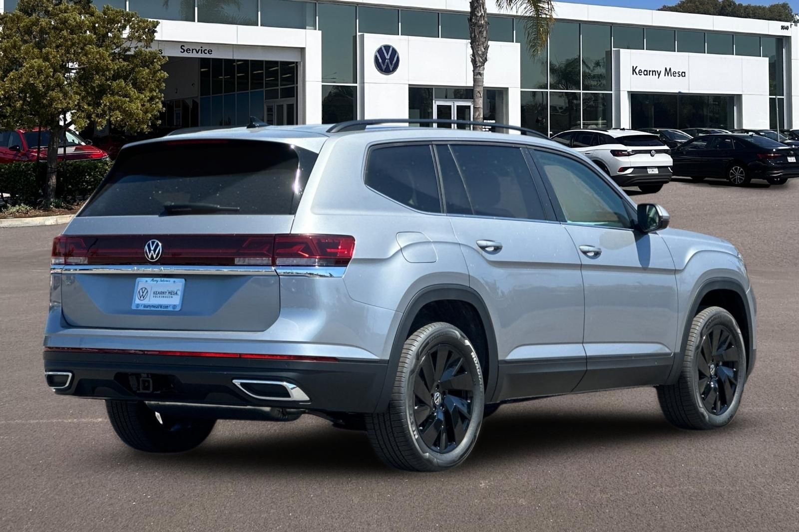 New 2026 Silver Mist Metallic Volkswagen 2.0T SE w/Technology image 4