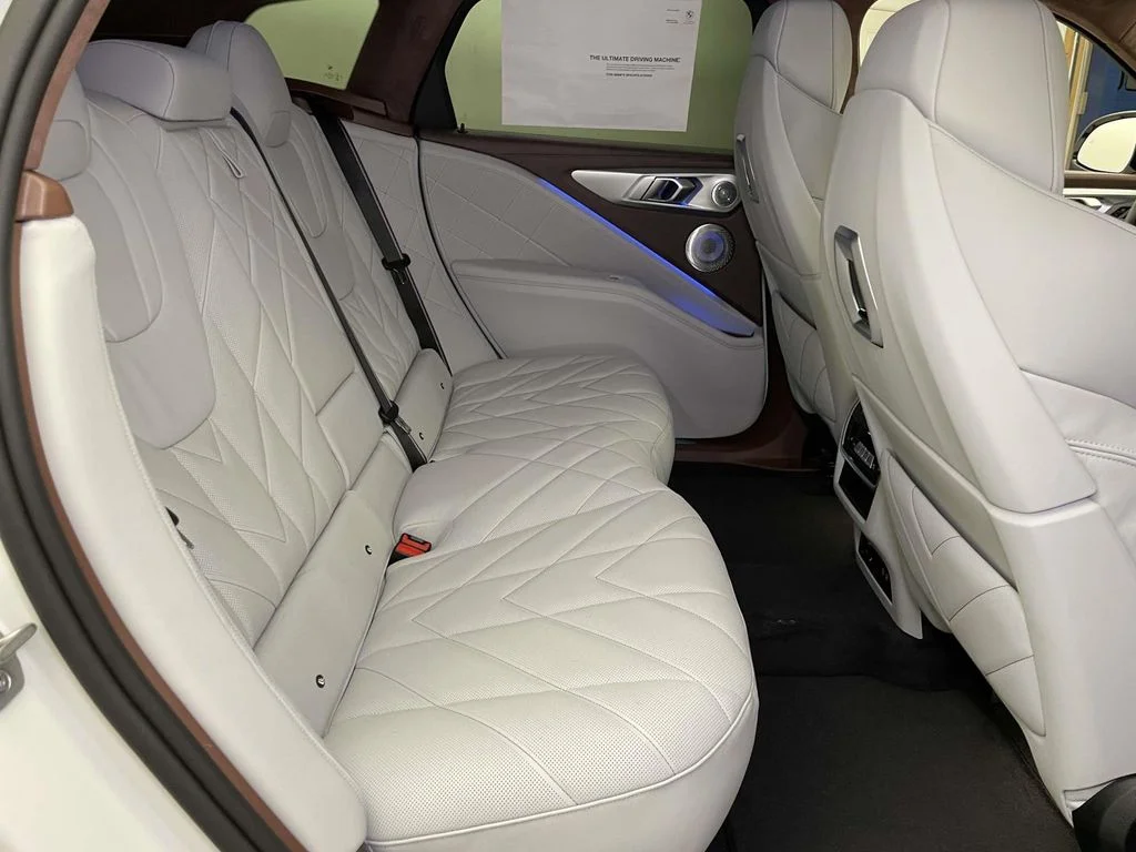 2026 BMW XM Base - Photo 17