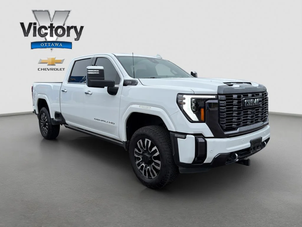Used 2024 White GMC Denali Ultimate image 8