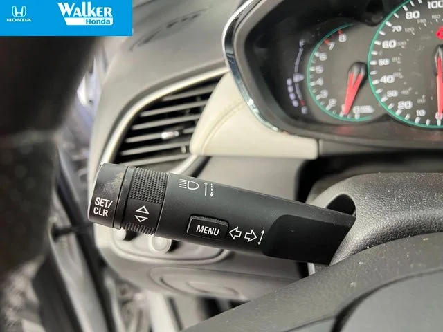 Used 2022 Silver Chevrolet LS image 21