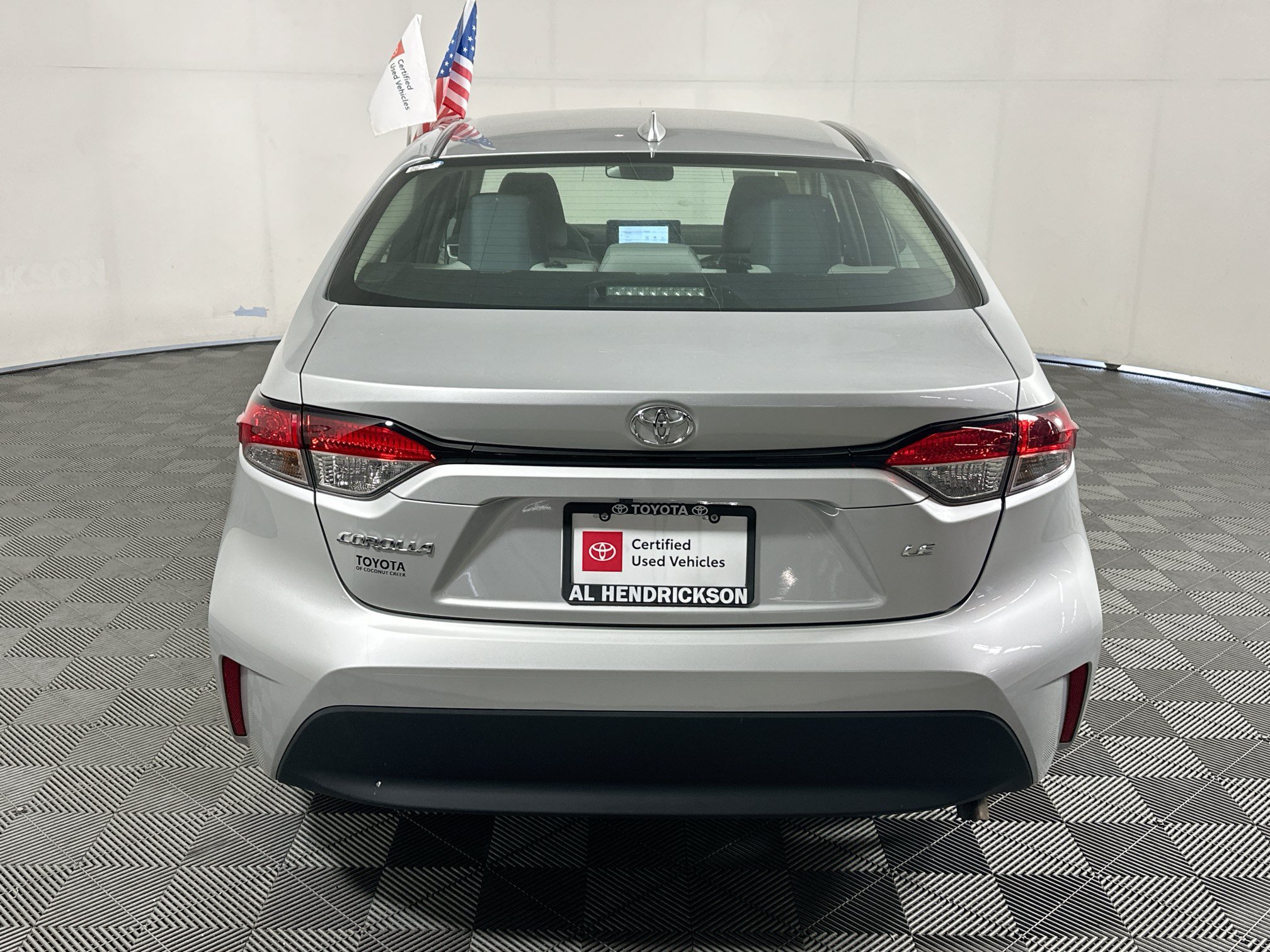 Certified Used 2025 Classic Silver Metallic Toyota LE image 4