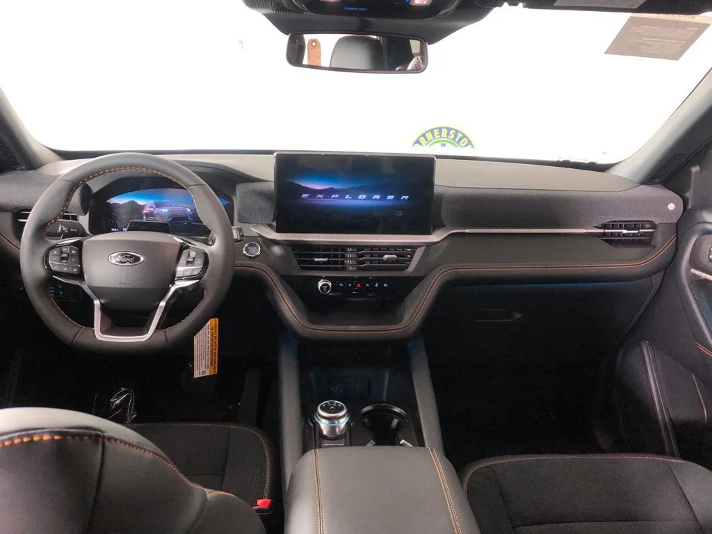 New 2026 Agate Black Metallic Ford Tremor® image 5