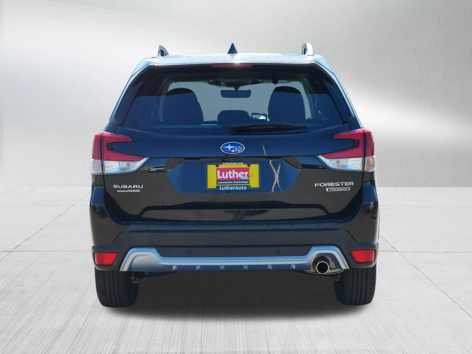Used 2023 Crystal Black Silica Subaru Touring image 6