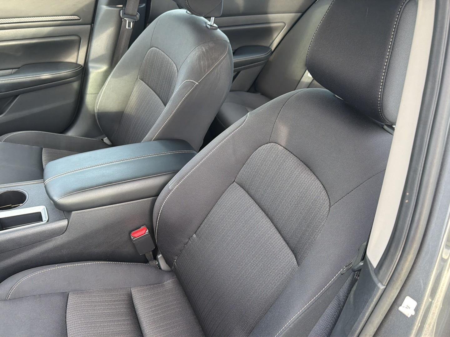 2025 Nissan Altima SV - Photo 28