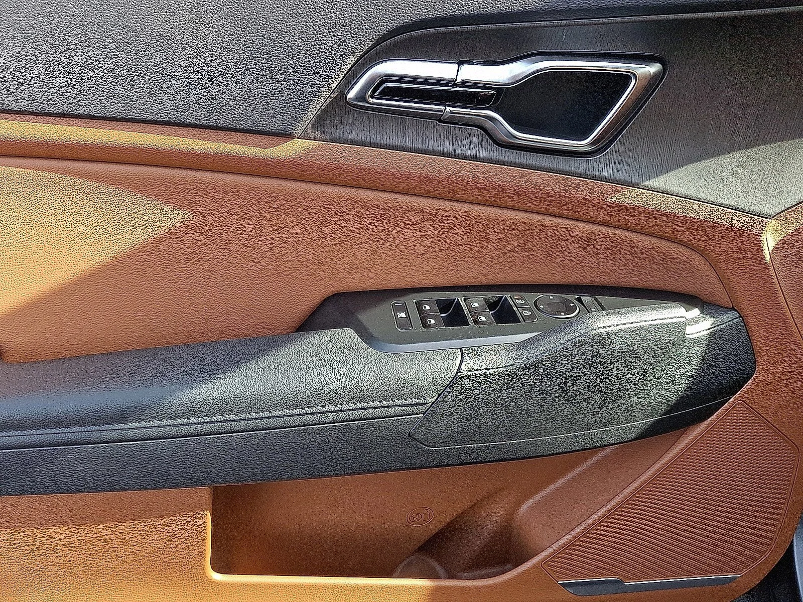 New 2026 Shadow Matte Gray Kia X-Line image 5