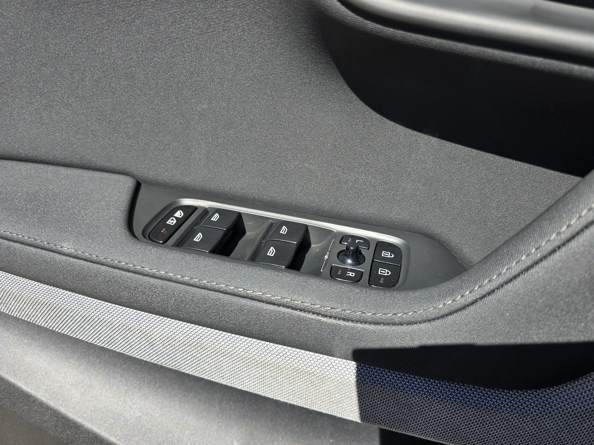 Used 2023 Space Metallic Polestar Performance image 20