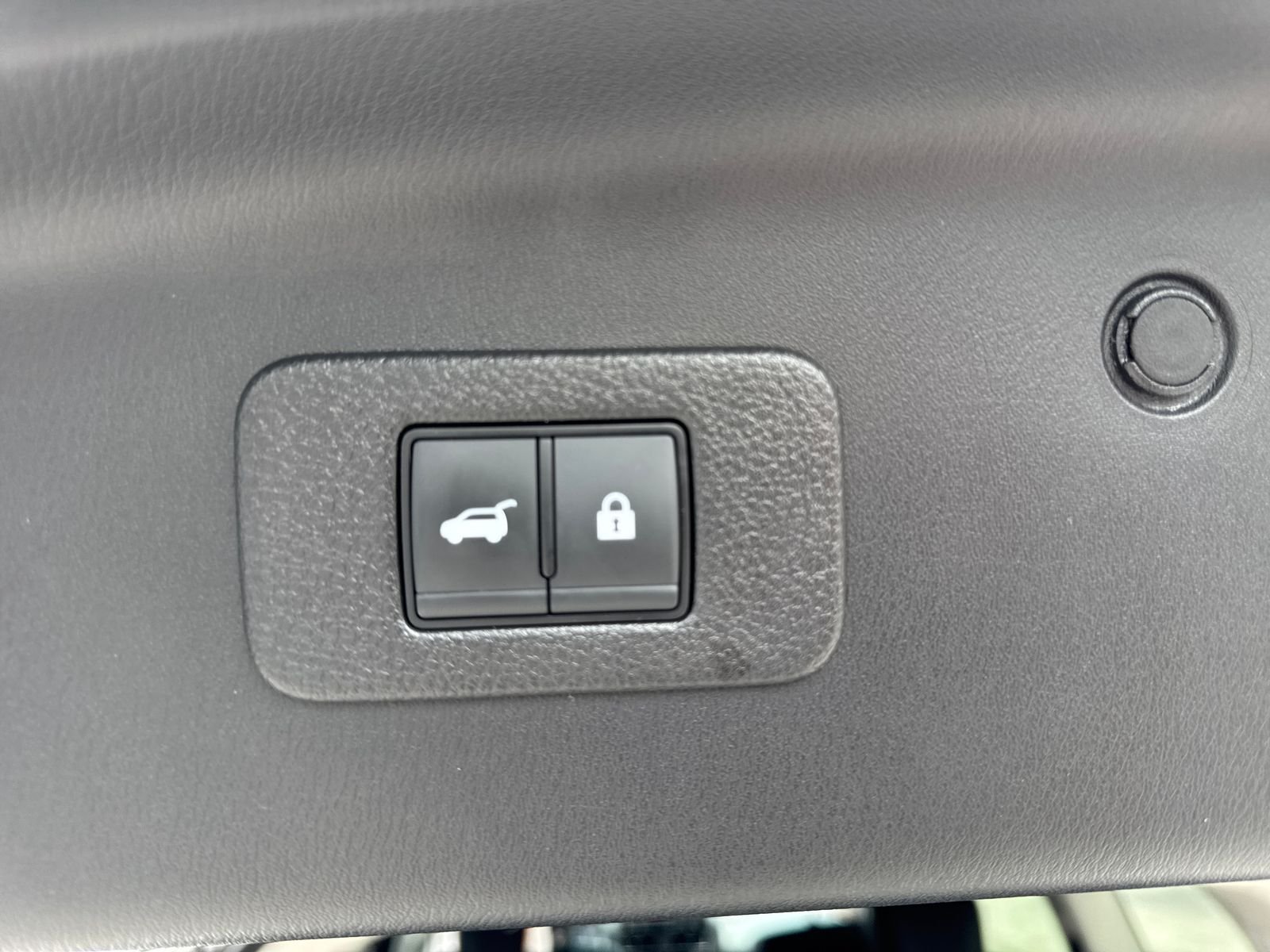 Used 2024 Silver Nissan SL image 40