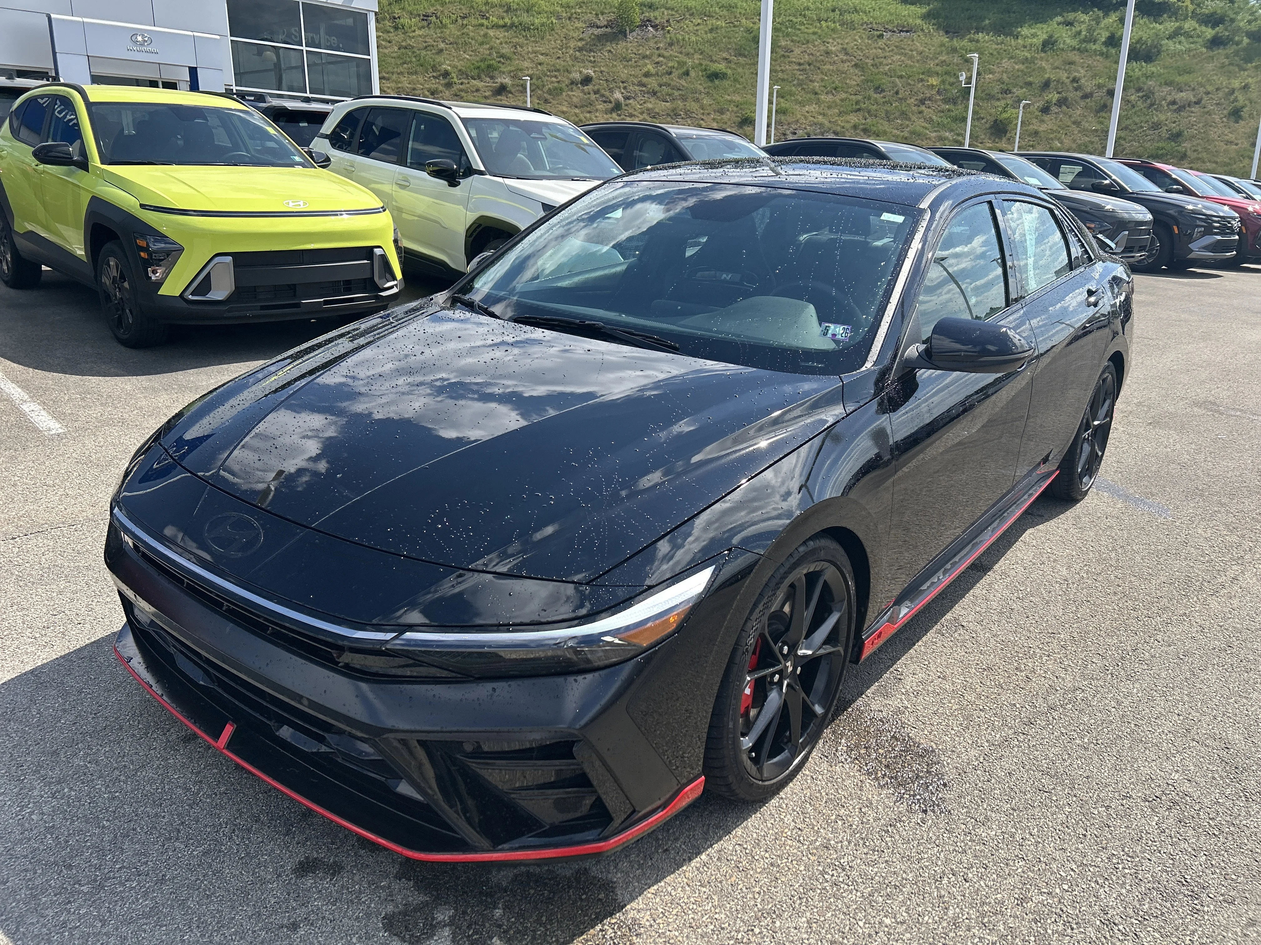 Used 2025 Abyss Black Hyundai Base image 9