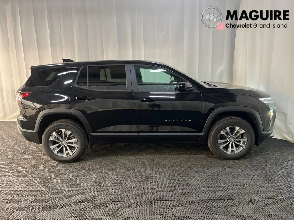New 2027 Mosaic Black Metallic Chevrolet LT image 2