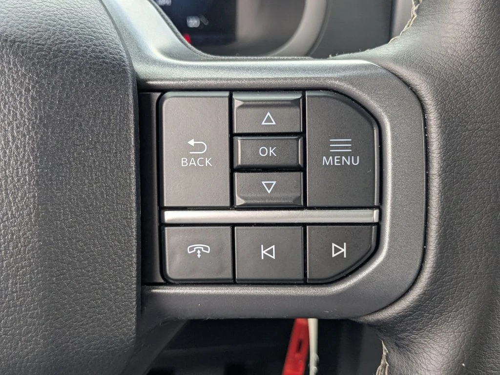 Used 2025 Red Ford XLT image 25