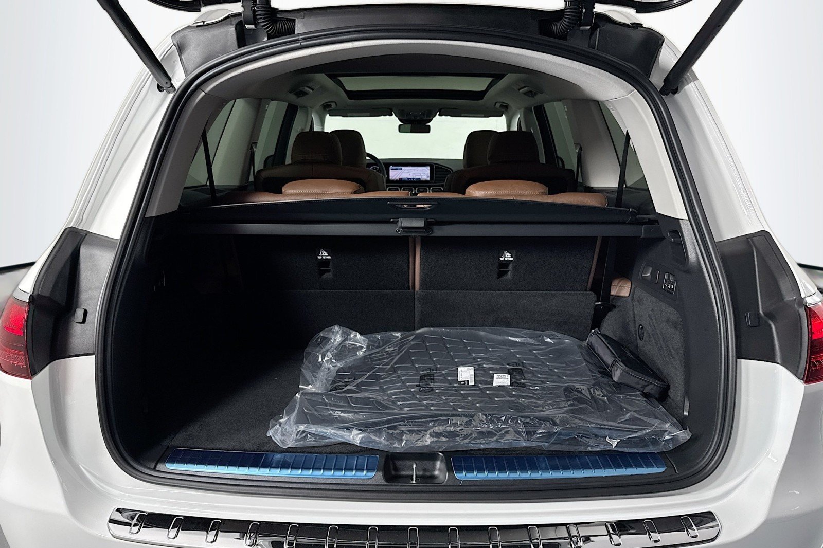 New 2026 Polar White Mercedes-Benz GLS 450 4MATIC® SUV image 23
