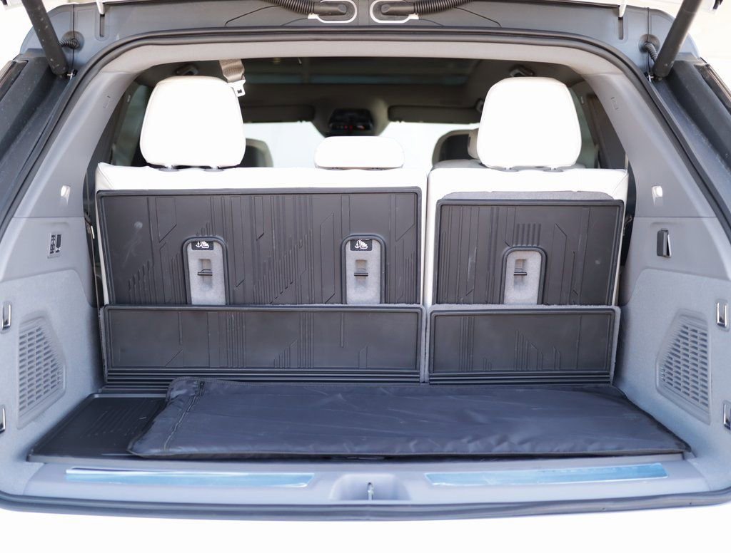 2026 Cadillac Escalade IQ Luxury - Photo 40