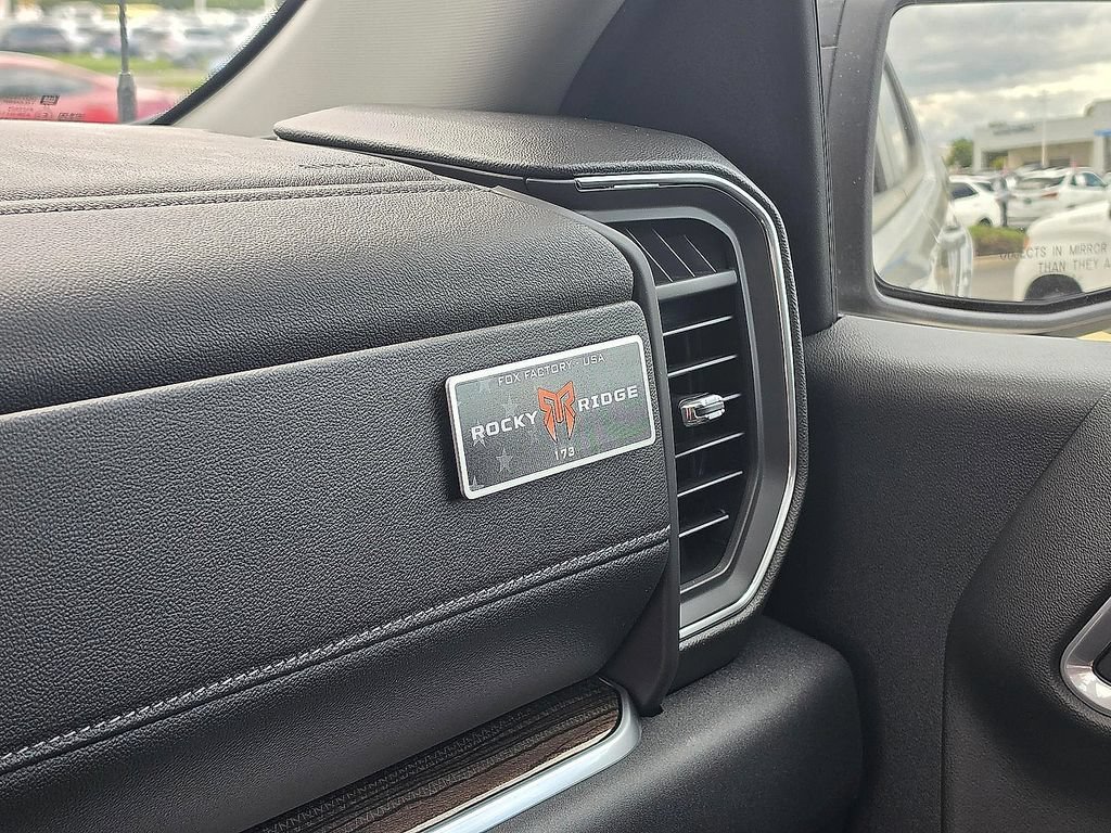 2026 Chevrolet Silverado 1500 RST - Photo 22