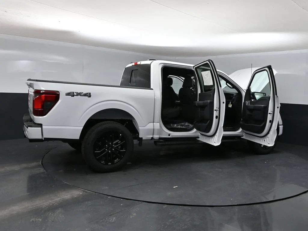 New 2026 Oxford White Ford XLT image 48
