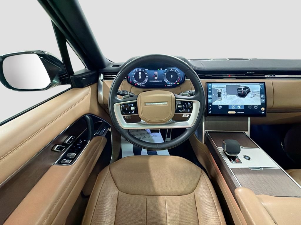 Used 2025 Green Land Rover SE image 23