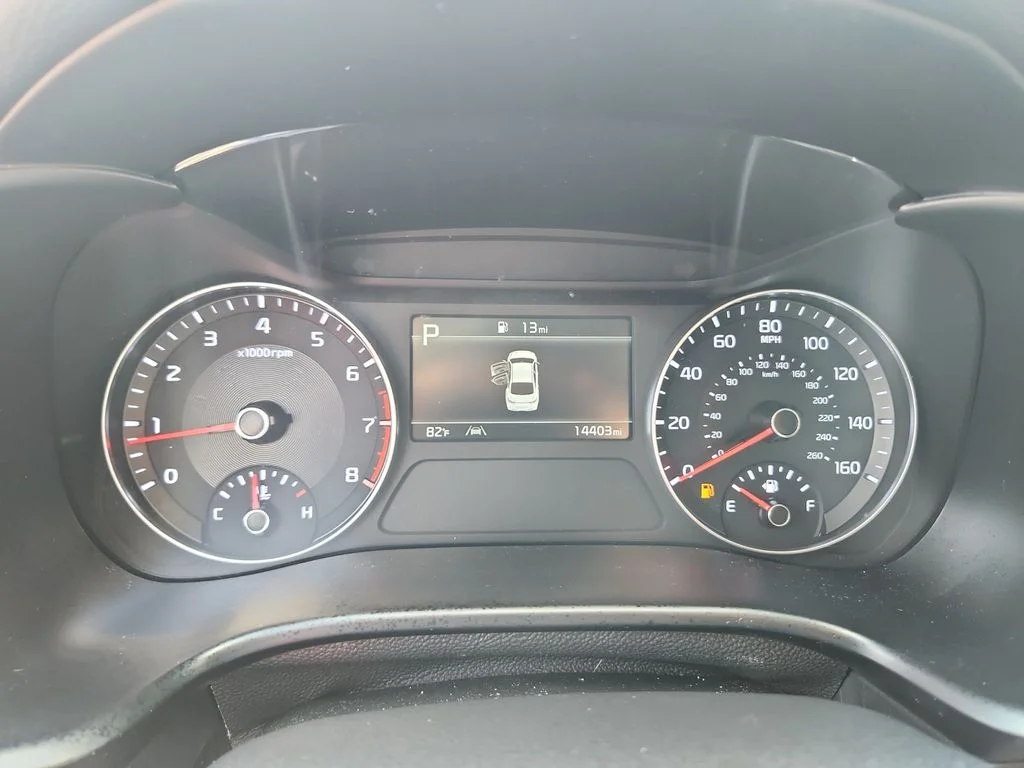Used 2024 Red Kia LXS image 14