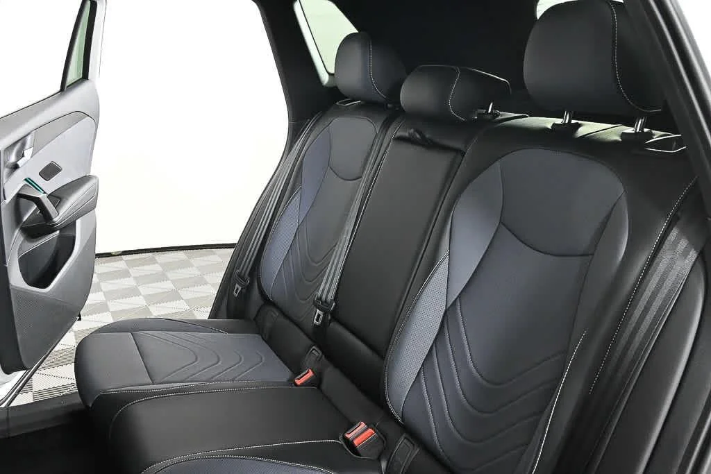 New 2026 Opal White Pearl Volkswagen SE R-Line Black image 20
